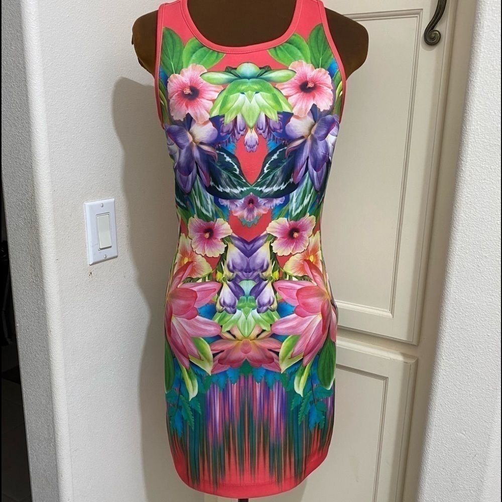 Laundry by Shelli Segal Pink
Multicolor Cocktail Short
Casual Dress Size Small
